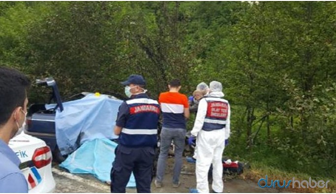 Otomobil elektrik direğine çarptı: 3 çay işçisi yaşamını yitirdi