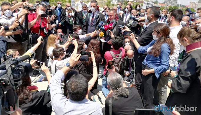 TBB Başkanı Feyzioğlu'nun yanındaki başkanlar da 'savunma yürüyüşü'nde
