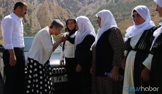 Hakkarililerden Leyla Güven'e destek