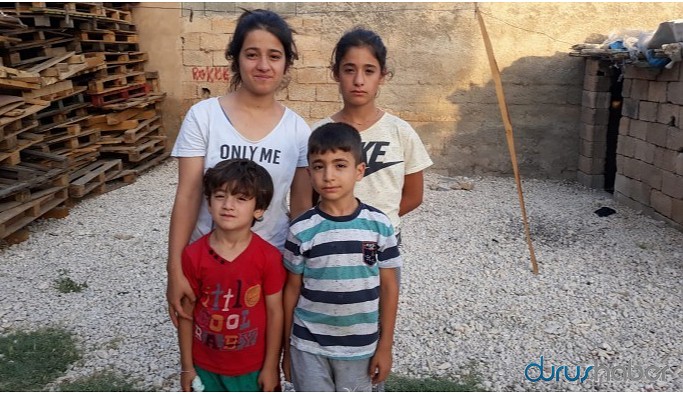 Tutuklanan anne ve babalarını arıyorlar