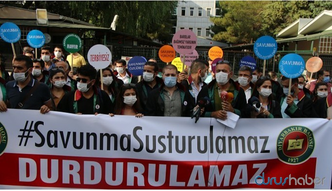 Yürüyüşleri engellenen avukatlardan Fevzioğlu'na istifa çağrısı
