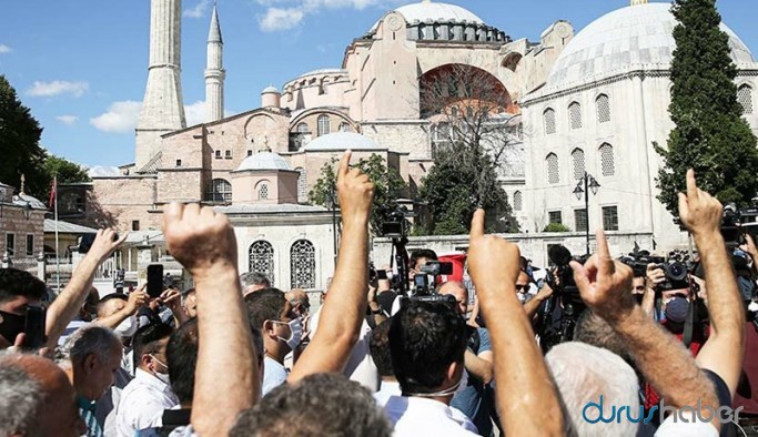 Ahmet Hakan'dan Ayasofya yorumu: AKP'ye oy getirmez