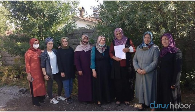 AKP Muradiye İlçe Kadın Kolları yönetimi de istifa etti