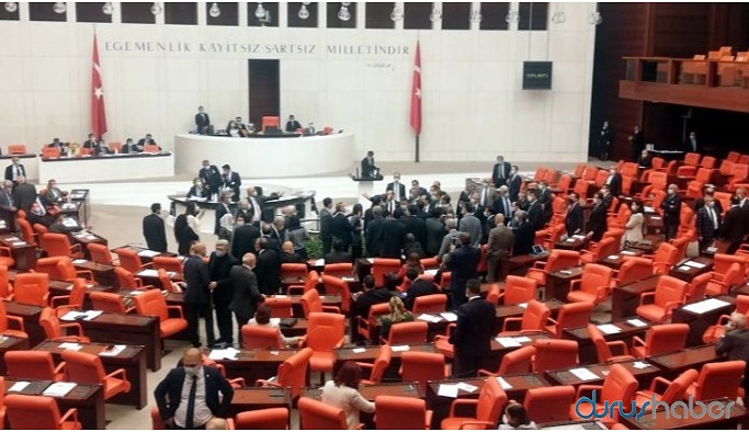 Çoklu baro görüşmelerinde tansiyon yükseldi