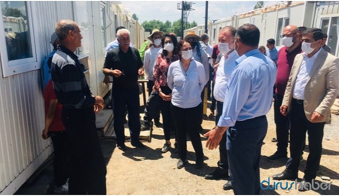 HDP’lilerden deprem ve selin vurduğu Başkale’ye ziyaret