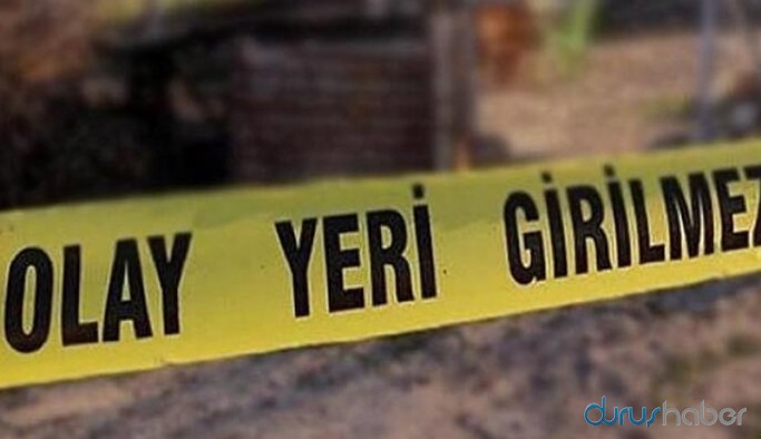 Kardeşinin çürümüş cesediyle günlerce aynı evde yaşadı