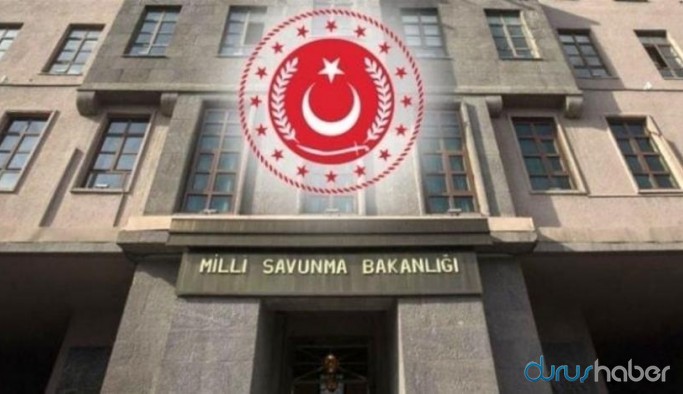 MSB: Türk Bayrağı'nın yakılmasını şiddetle kınıyoruz