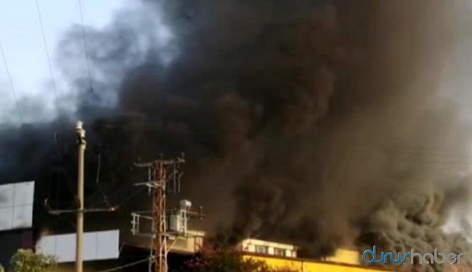 Manisa'da fabrikada yangın
