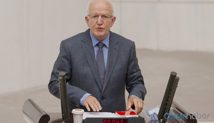 CHP'li vekilin aracına saldırı!