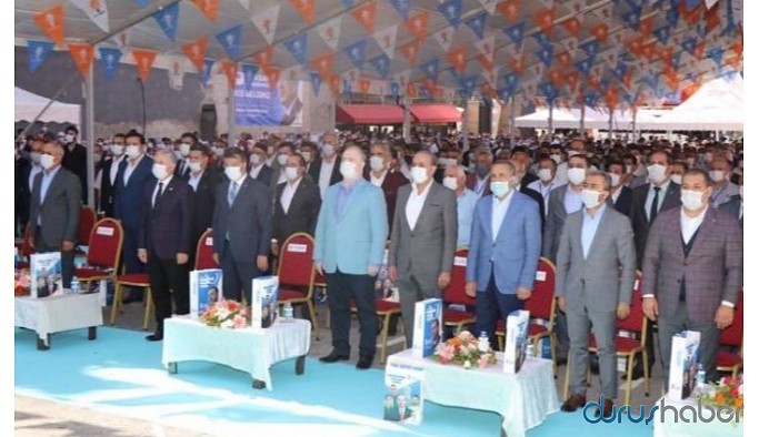 Koca'nın "Vakalar iki katına çıktı" dediği Van'da AKP'lilerden yoğun katılımlı kongre