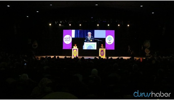 Binler HDP’nin yıldönümü şöleninde: HDP 8 değil, 8 bin yaşında
