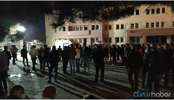 Hakkari’de 2 tutuklama: Baygınlık geçiren kişi hastaneye kaldırıldı