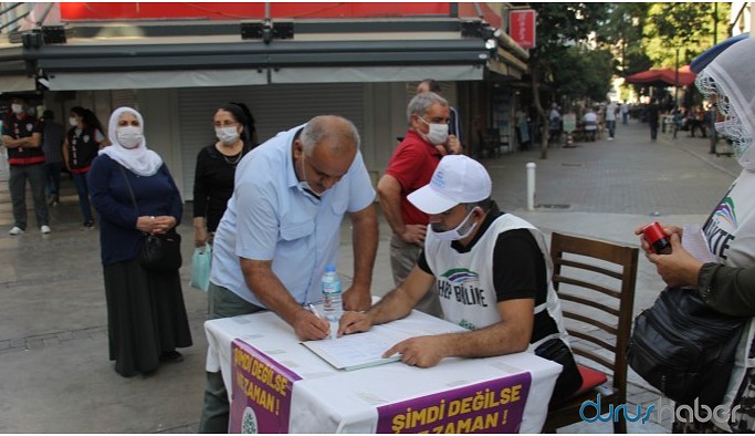 İzmir'de HDP'ye üye kampanyası sürüyor