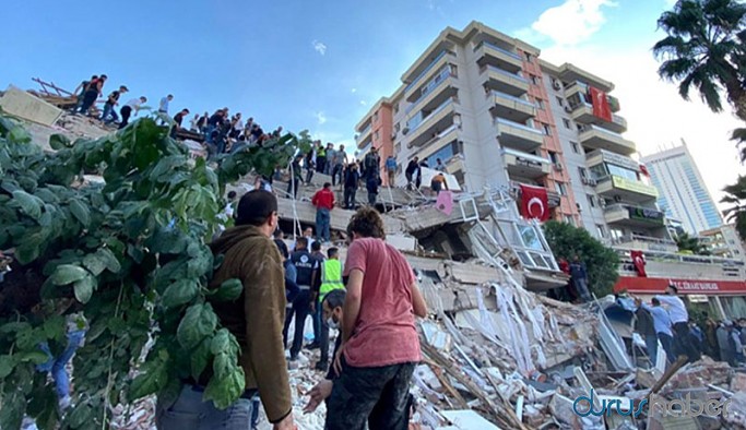 İzmir'deki depremde 12 kişi hayatını kaybetti! 419 yaralı var