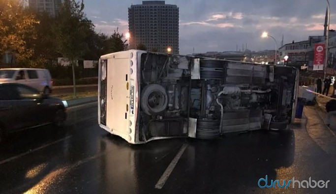 Servis aracı devrildi: 8 yaralı