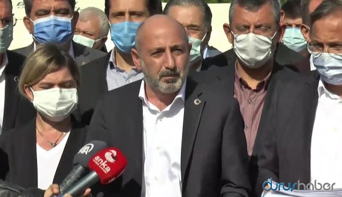 'Bayraklı Belediyesi yıkılan üç binanın 'çürük' raporunu ilettiği halde 10 yıldır neden önlem alınmadı?'