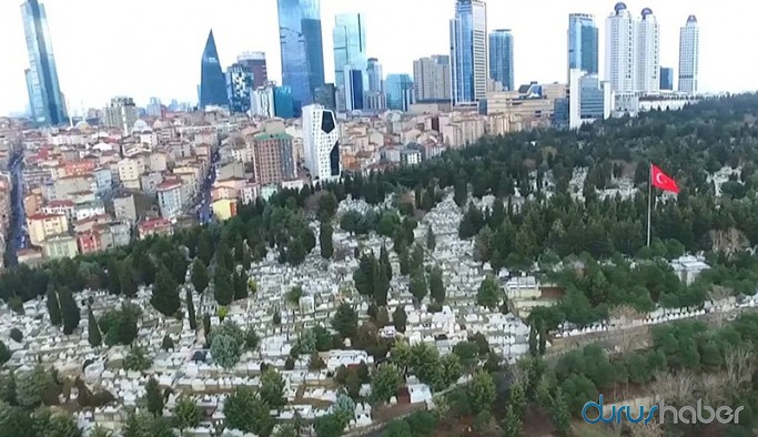 Boş alanın kalmadığı İstanbul'da mezarlıklar toplanma alanı olarak belirlendi