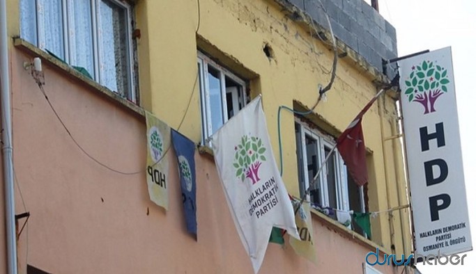 Ev baskınları: HDP’li yöneticiler gözaltına alındı