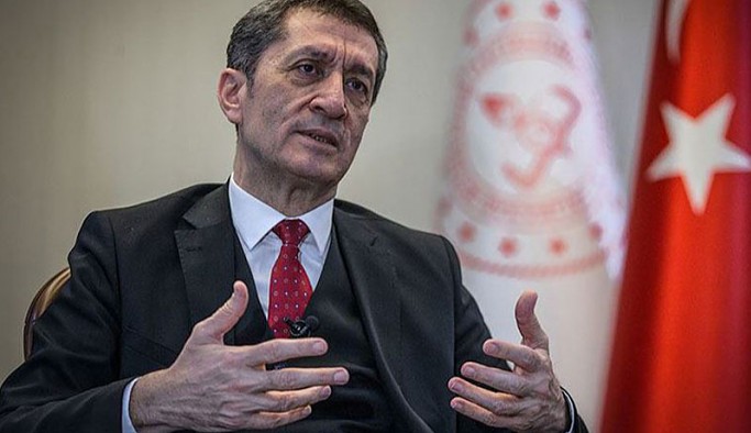 Bakan Selçuk'tan yüz yüze eğitim açıklaması: 1 günlük erteleme için özür dilerim