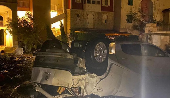Çeşme'de hortum felaketi: Bir vinç işçi barakalarının üzerine devrildi, 16 yaralı var