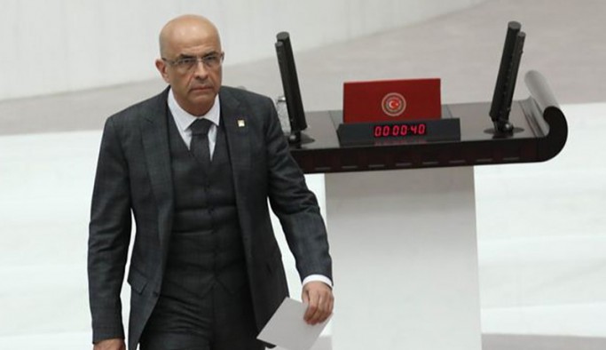 Enis Berberoğlu yeniden milletvekili