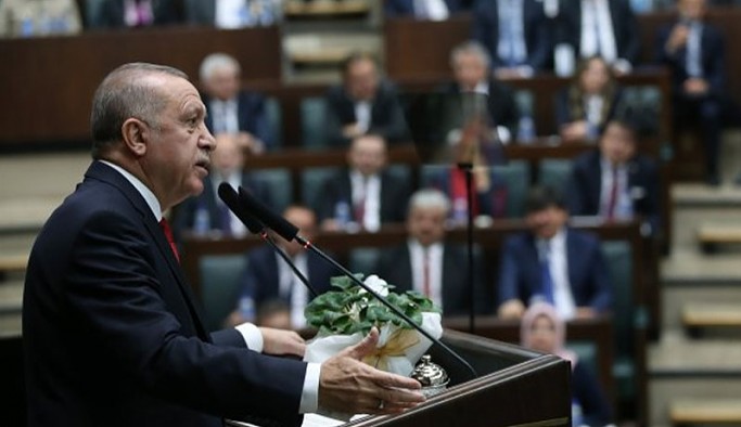 Erdoğan'ın hem kabinede hem de parti yönetiminde bazı değişikliklere gideceği konuşuluyor