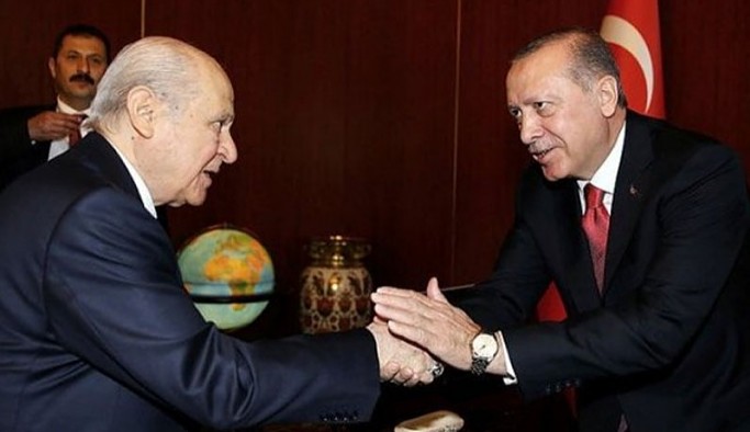 Erdoğan ve Bahçeli arasında anlaşma sağlandı: Yeni anayasa için bilim kurulu oluşturuluyor