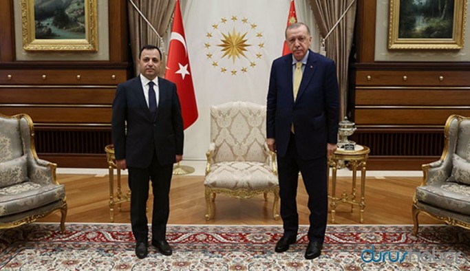 Erdoğan, AYM Başkanı Arslan'la bir araya geldi