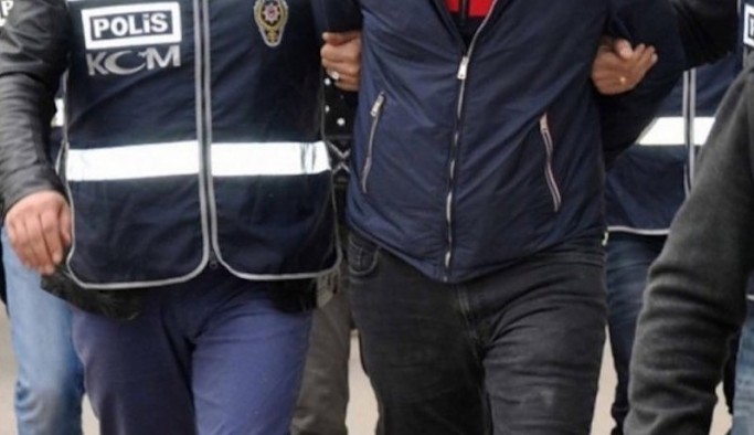 Ev baskınları sürüyor: Van'da 27 kişi gözaltına alındı