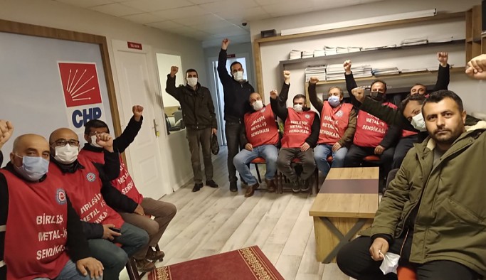 Metal işçileri 5 gündür CHP binasında açlık grevinde