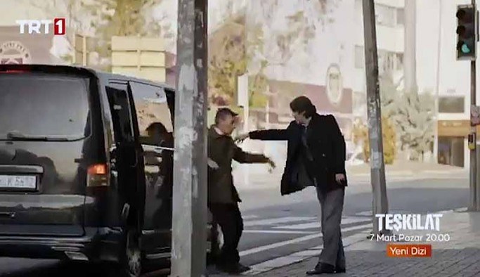 TRT'den 'itiraf' gibi sahne: MİT'i anlatan dizide 'Siyah Transporter'lı kaçırma gösterildi