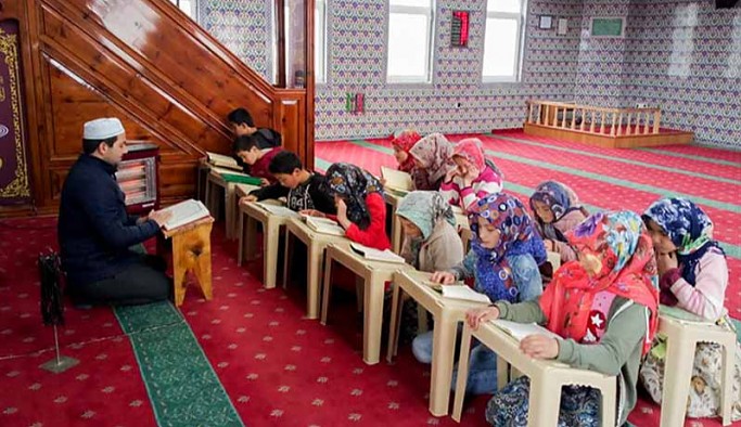 Valilikler Kur’an kurslarında yüz yüze eğitimin başlaması için izin vermeye başladı