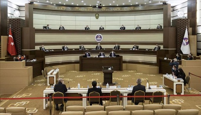 Yargıtay eski üyeleri Yüce Divan karşısında