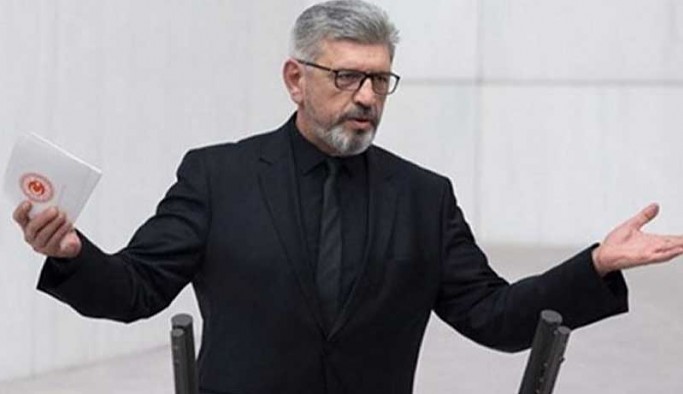 CHP'de Cihangir İslam istifası