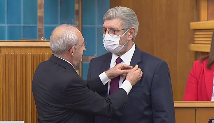 Cihangir İslam CHP'ye katıldı