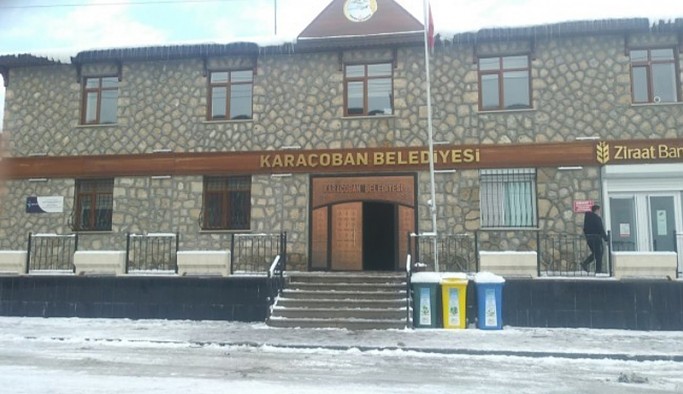 HDP'li Belediye Başkanı ve şoförü gözaltına alındı