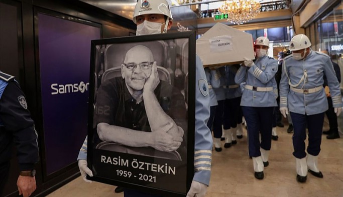 Rasim Öztekin son yolculuğuna uğurlanıyor