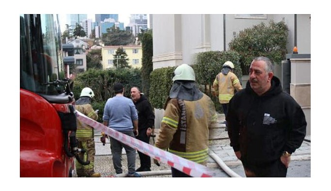 Ünlü komedyen Cem Yılmaz’ın evinde yangın çıktı