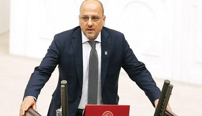 Ahmet Şık TİP’e katıldı