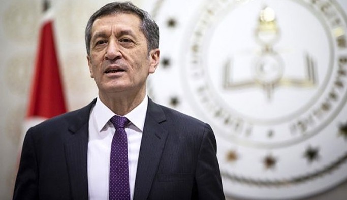 Bakan Selçuk'tan uzaktan eğitime geçiş sürecine ilişkin açıklama