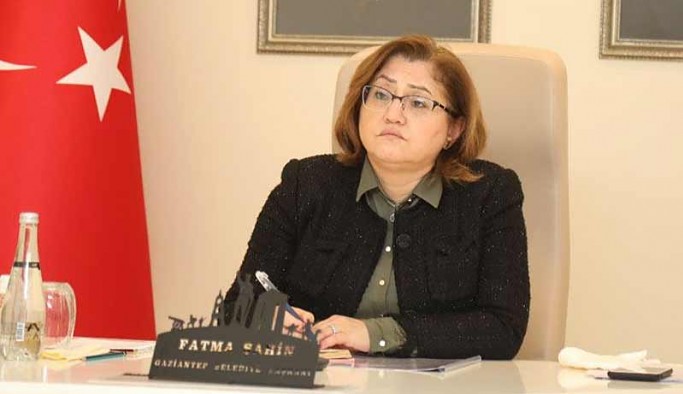 Fatma Şahin’den 'yurt dışına insan gönderme' iddiası hakkında suç duyurusu