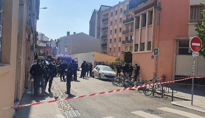 Fransa'da Kürt Kültür Derneği'ne saldırı: 4 yaralı