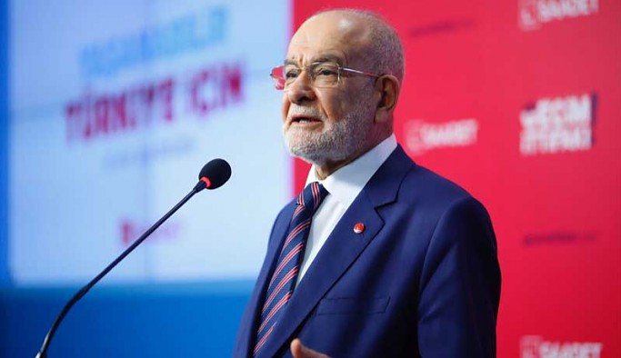 Karamollaoğlu sandığı işaret etti: Böyle bir iktidarın gitmesi icap eder