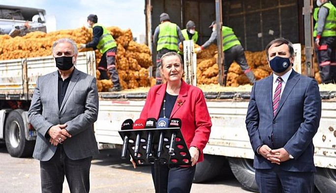 Şova dönüştürülen dağıtıma tepki: Patates soğan utandı, bunlar utanmadı