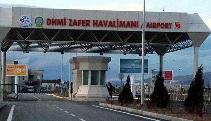 1 milyon 317 bin kişilik yolcu garantisi verilen havalimanına 61 kişi geldi
