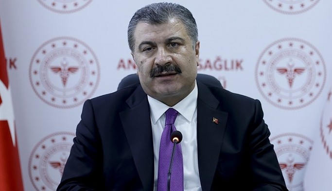 Fahrettin Koca: Üç farklı aşı yolda, tüm anlaşmalar tamam