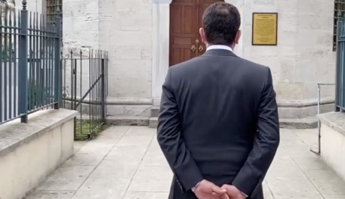 İmamoğlu'na 'türbeye girerken ellerini arkadan bağladın' soruşturması