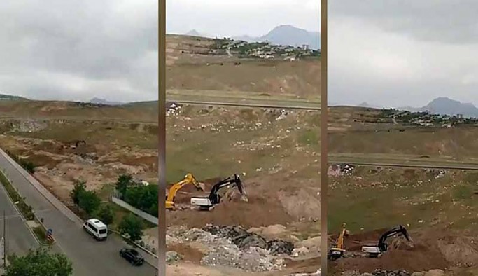 Newala Kasaba'da, toplu mezarların üzerinde inşaat çalışması yapılıyor