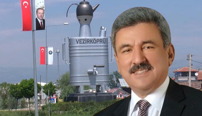 Semaver anıtı eleştirilen ilçenin belediye başkanı: Eleştirilere itibar etmiyoruz