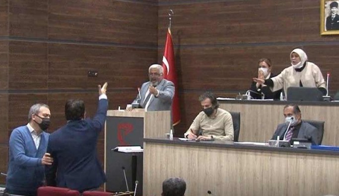 Üç fidan için 'terörist' benzetmesi meclisi karıştırdı